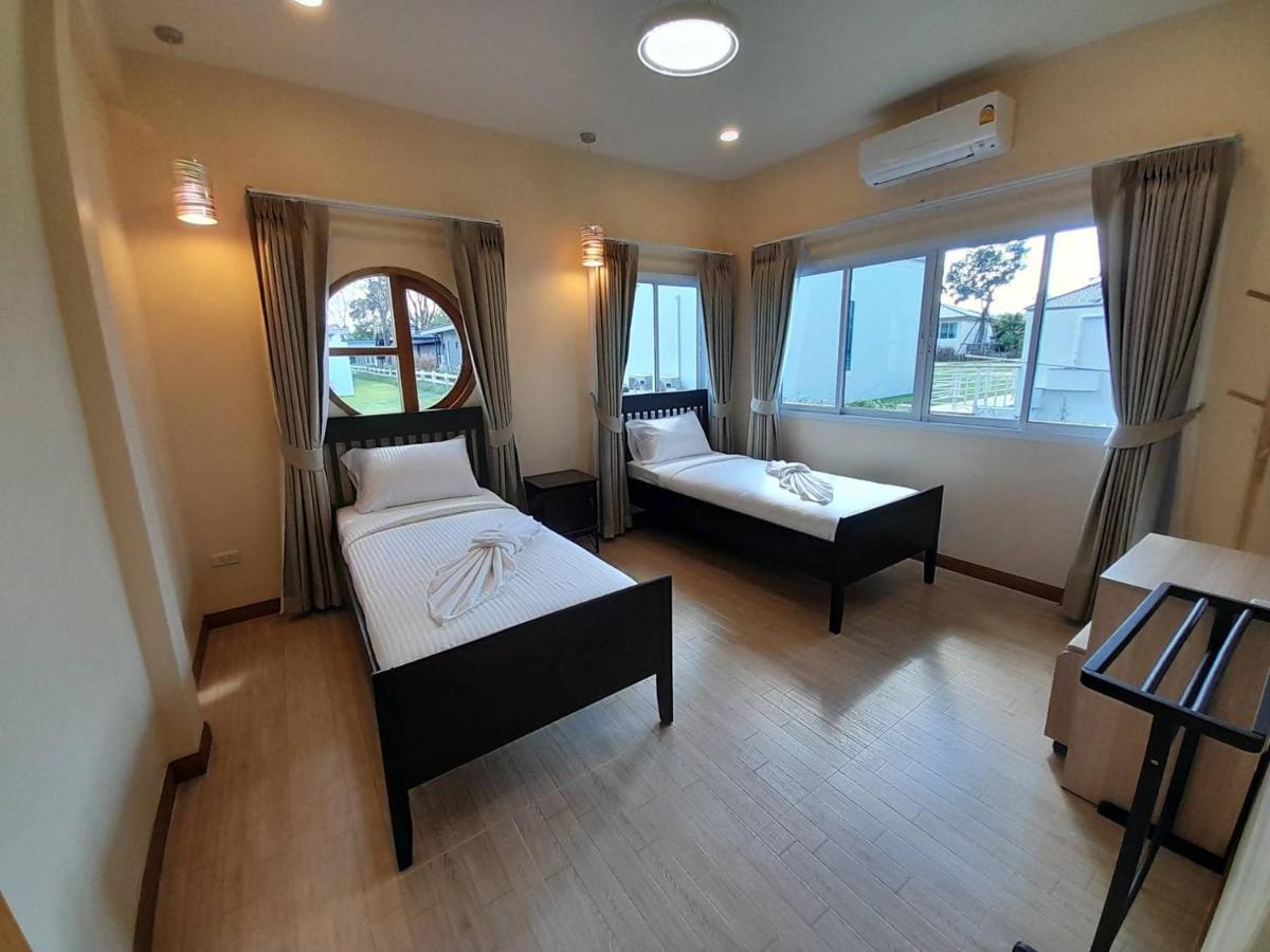 Villa ถึงเที่ยงวัลเลย์เขาใหญ่