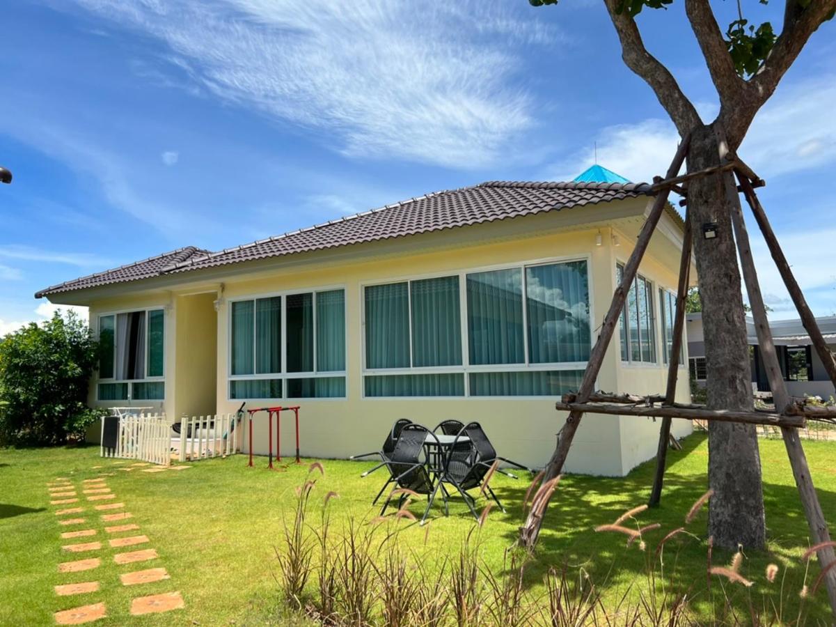 Villa ถึงเที่ยงวัลเลย์เขาใหญ่