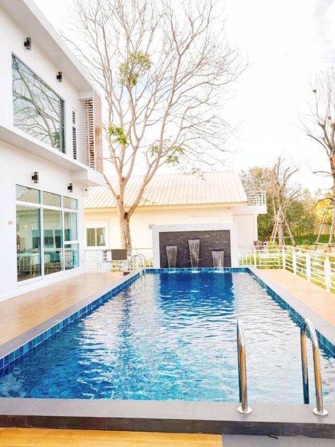Villa ถึงเที่ยงวัลเลย์เขาใหญ่ Ban Bung Toei