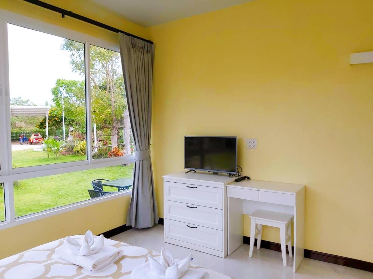 ถึงเที่ยงวัลเลย์เขาใหญ่ Villa *